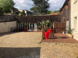 Chez Benjamin & Samantha - Les Portes du Château, hotel i Azay-le-Rideau