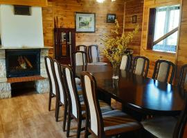 Chata Górska Sowa dla 12 osób, 4 sypialnie,salon z kominkiem, cottage in Podgórzyn