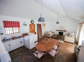 Waterfall Farm Self-Catering Cottages Citrusdal, chalupa v destinaci Citrusdal