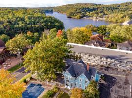 White Rose Inns & Motel, hotel v destinaci Wisconsin Dells