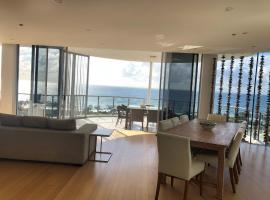Silver Sea on Sixth Resort, holiday rental in Maroochydore
