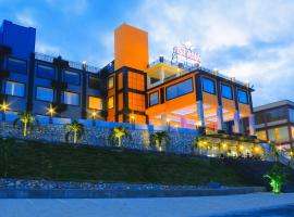 Istana Hotel & Resort, hotel in Luwuk