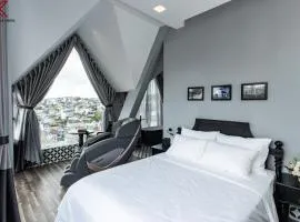 TTR Skypool View Hotel