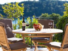 Sweet Old Stone House Cavtat，位于察夫塔特的酒店