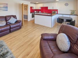Host & Stay - Rock Cottage, hotel in Whitby