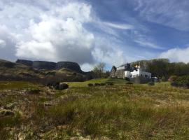 Flodigarry Hotel and SKYE Restaurant, hotel di Staffin