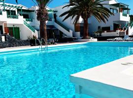 Apartamentos LlAMAR, place to stay in Puerto del Carmen