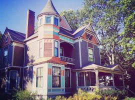 Innisfree Bed & Breakfast, hotel perto de Studebaker National Museum, South Bend