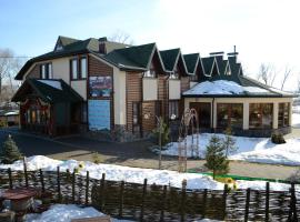 Kozatskiy Ostriv, Hotel in Chornoliztsi