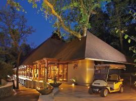 The Tamara Coorg, hotel with parking in Kakkabe