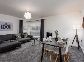 Walker Suite No73 - Donnini Apartments, hotel a Kilmarnock