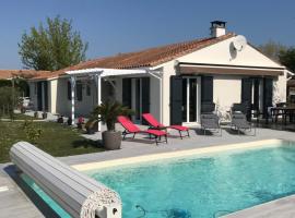 La Pépinière, hotel in Saint-Sulpice-et-Cameyrac