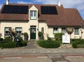 Chalet or Apartment nearby Roermond Outlet、Stevensweertのコテージ