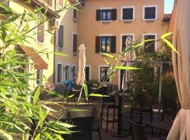 Hotel e Locanda La Bastia, hotel em Valeggio sul Mincio