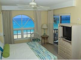 Paradise Island Beach Club Ocean View Villas, בית נופש בCreek Village