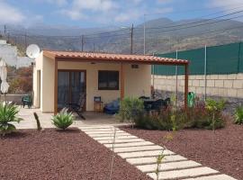 Minicasa 1 en Arico viejo con fibra optica, vacation rental in Arico Viejo