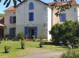 Domaine de Montagnol, hotel v destinaci Sauveterre