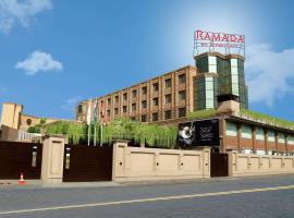 Ramada by Wyndham Multan, hotel in Multan