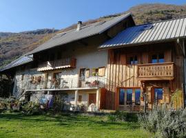 la gravinette, hôtel avec parking à Cruet