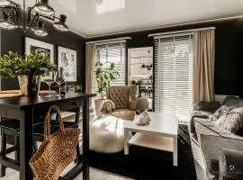 Apartament Black