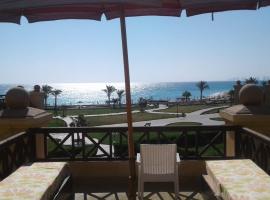 Lazorde bay Sidi Abd El Rahman لازوردى باى apartment, ξενοδοχείο στο Ελ Αλαμέιν