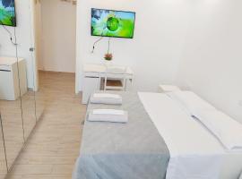 Modern Room with private bathroom, B&B in Trento