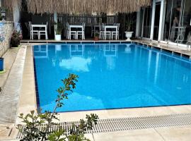 Alacati Eldoris Butik Hotel, hotel v destinaci Alaçatı