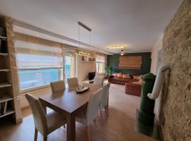 Apartment and Rooms HISA SONCA, hotell i Kobarid