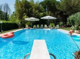 Charming Villa in Pisa with terrace and shared pool.
