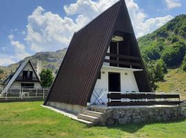 Katun Mokra accommodation & horseback riding, chalet i Podgorica