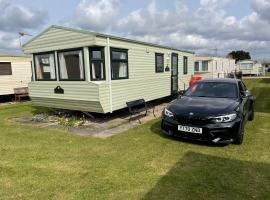 Dans Coastal Retreat, hotel in Chapel Saint Leonards