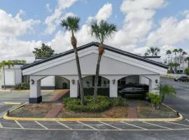 Stayable Orlando at Florida Mall
