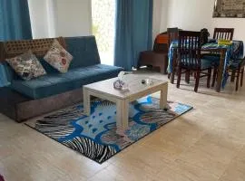 شاليه أرضي بجنينه في مارينا وادي دجله العين السخنه Three Bedroom Chalet with Garden In Marina Wadi Degla Ain El Sokhna - For Families Only
