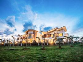 SkyeBay Club, resort in Hengchun