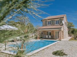 Villa Pepina, holiday home in Risika