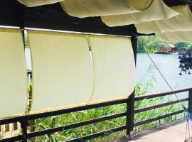 Kućica Vjera Ada Bojana, kh&aacute;ch sạn biển ở Ulcinj