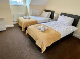 St Margarets House - Modern - 3 Bed Townhouse - Parking - Marvello Properties, hotel malapit sa Earlham Park, Norwich