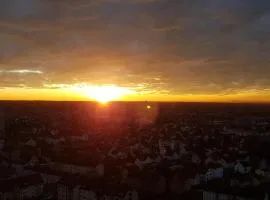 Über den Wolken und super zentral zwischen Frankfurt und Darmstadt - 100qm