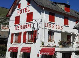 Hôtel les Deux Cols: Sainte-Marie-de-Campan şehrinde bir otel