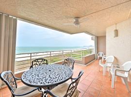 Oceanfront Marco Island Escape with Beach Access!，馬可島的飯店