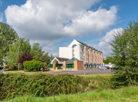 Cit'Hotel LA PYRAMIDE, hotel em Romorantin-Lanthenay