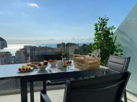 Sea view apartment 6E with pool in Cañamel beach, hotel in Capdepera