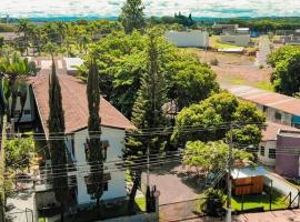 Shellter Hotel, hotel a Holambra