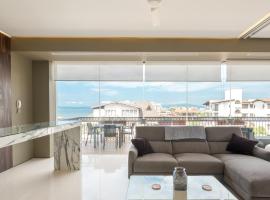 Pier 57-601 - Chic 1 bed 2 bath Best Ocean Views Zona Roman, apartment in Puerto Vallarta