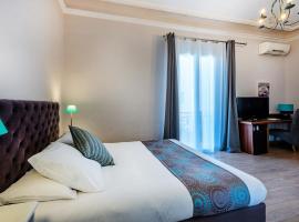 Hotel Sainte Anne - Apt, отель в Апте