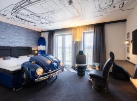 V8 Hotel Köln at MOTORWORLD โรงแรมใกล้ Rektor-Klein-Straße Station ในโคโลญ