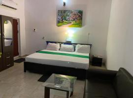 Hgl Guest House, hotel u gradu 'East Legon'