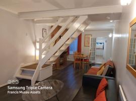 Garden City House - Huku Kwetu - Spacious 2 Bedroom House in Quiet Location -Notts- Affordable and Suitable for Group Business Travellers, nhà nghỉ dưỡng ở Nottingham