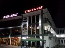 HOTEL EMA: Kalkandelen şehrinde bir otel