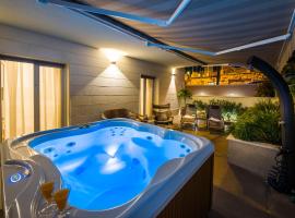 Amaris luxury apartments, hišnim ljubljenčkom prijazen hotel v Splitu